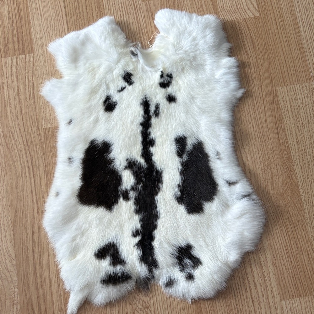 #0186 rabbit pelt